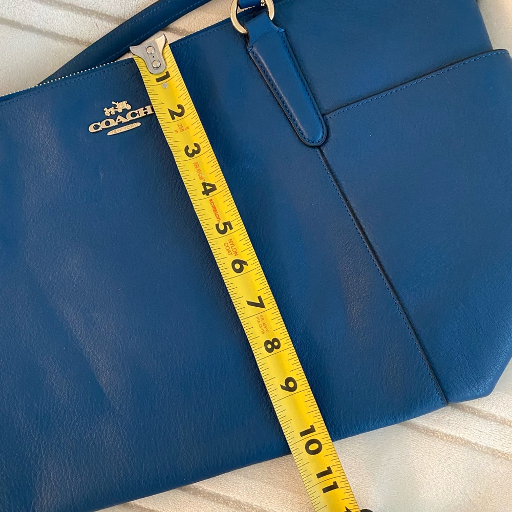Coach Blue Leather Women's Shoulder Bag Tote - Picture 11 of 12